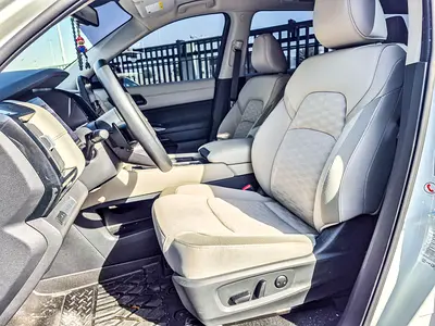 2024 Nissan PATHFINDER 照片 11