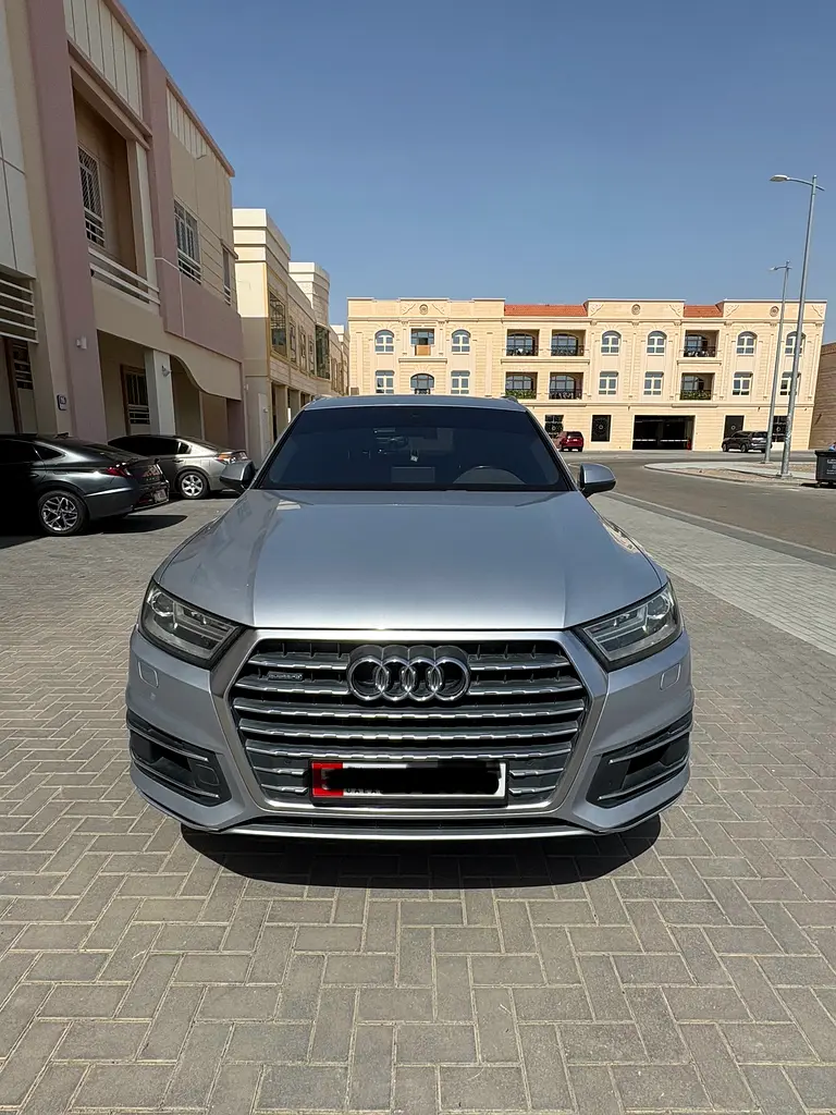Audi Q7 2016 — photo 1 of 10