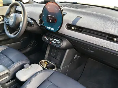 صورة 6 لـ 2025 MINI COOPER