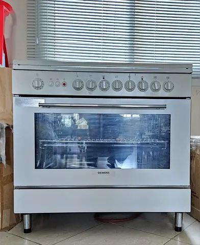 Siemens 6 hobs - 90cm - gas and electric top  oven