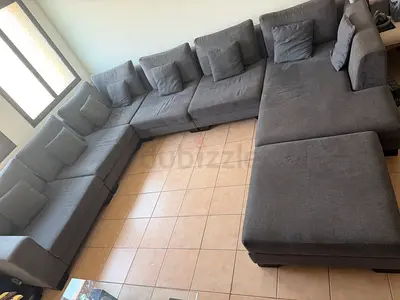 Large Modern U-Shape Sofa with Extra Ottoman – Excellent Condition