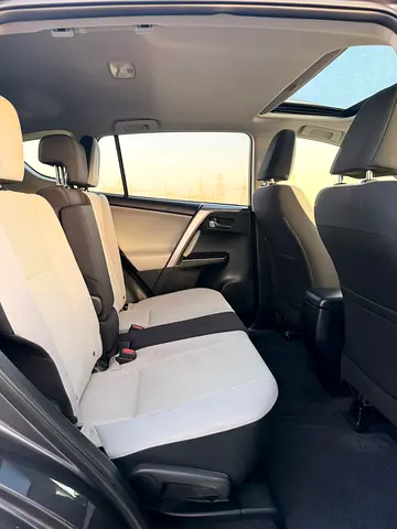 صورة 13 لـ 2016 Toyota RAV 4