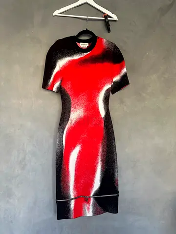 Alexander McQueen Black, Red  White Short-Sleeve Knit Dress S/M, Good Condition