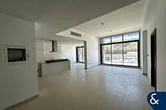 Four Bedroom Duplex I Vacant Now I 3002 Sqft