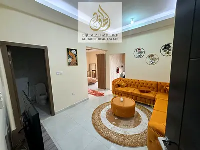 ✨ متاح استوديو أول ساكن للإيجار ✨  فرصة مميزة للسكن في استوديو أول ساكن بمنطقة النعيمية 2، موقع ممتاز على شارع الكويت وقريب جداً من السفير مول، مما يو