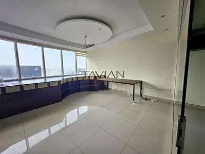Spacious Office, Vacant, DED, 4 Parkings