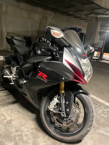 Suzuki GSXR 750