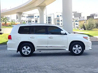 2014 Toyota LAND CRUISER 照片 2
