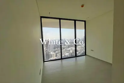 Luxury 1BR Private Pool|Brand New Vacant