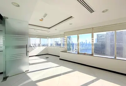 Fitted | Prime Location | Corner Unit