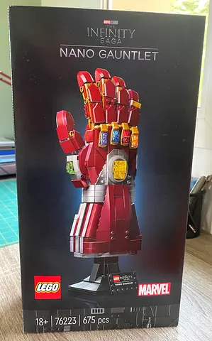 LEGO Marvel Infinity Saga Nano Gauntlet (76223)