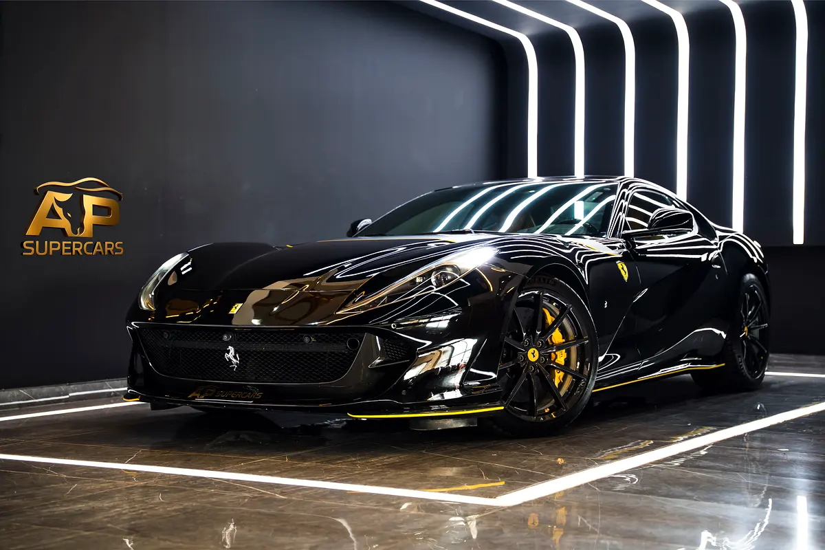 Ferrari 812 Superfast 2019 — photo 1 of 13