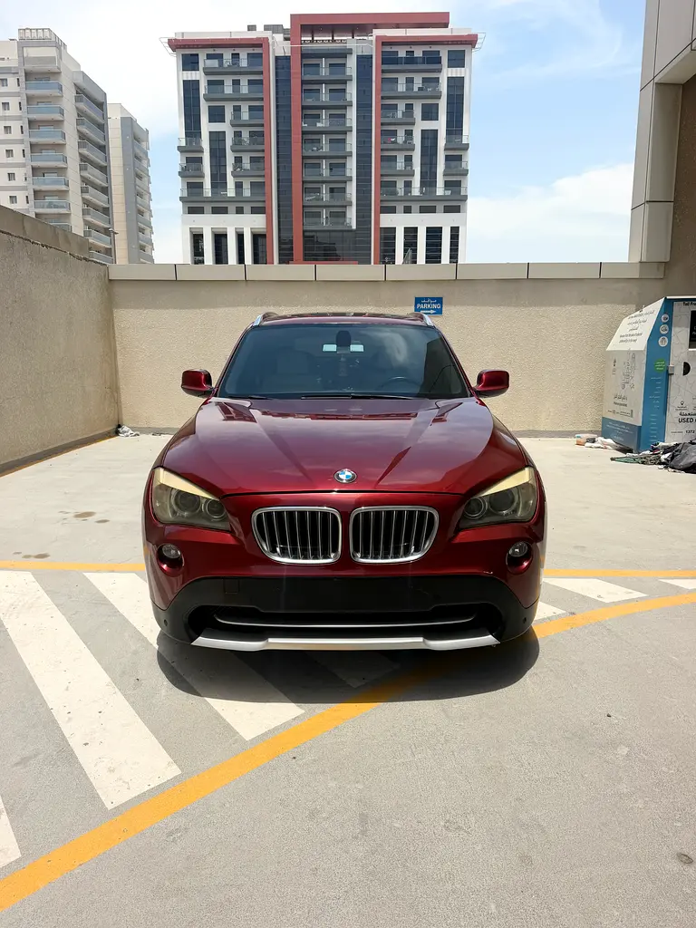 BMW X1 2011 — photo 1 of 18