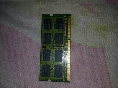 Used Laptop 4GB RAM DDR3 SO-DIMM module (SODIMM) - 1 x stick