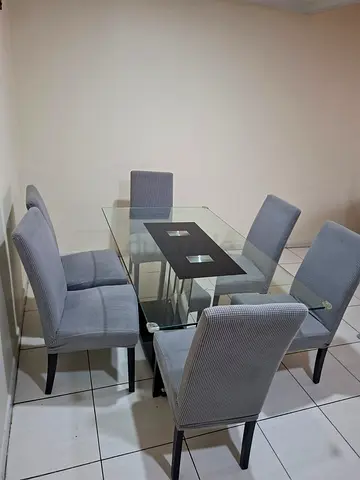 6 seater dinning table with chair
