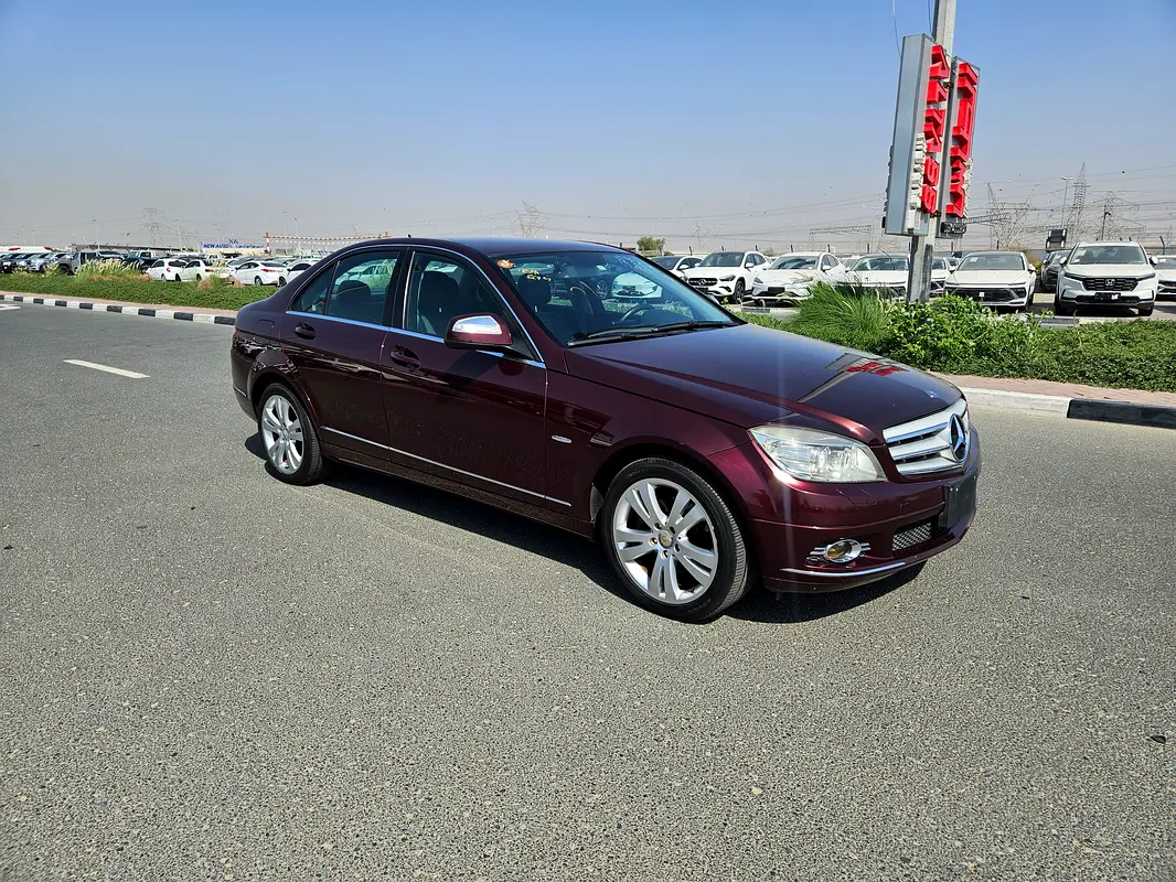 Mercedes-Benz C-Class 2008 — photo 1 of 18