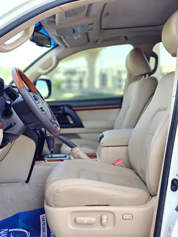 2014 Toyota LAND CRUISER 照片 12