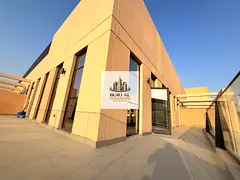 Luxury specious penthouse in al mamsha sharjah