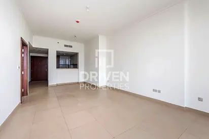 Mid Floor Unit | Skyline View | Vacant Soon