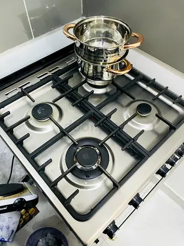 Built-in 4-Burner Gas Hob - Good Working Condition