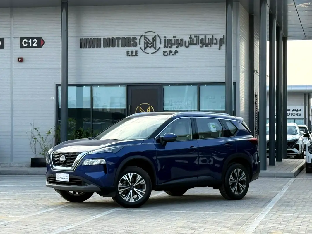 Nissan X-Trail 2024 — photo 1 of 11