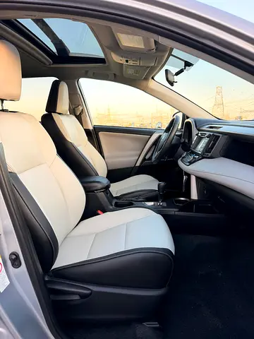 2016 Toyota RAV 4 照片 11