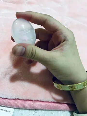 Cute egg with clear gel and a flower bead with a star ⭐️