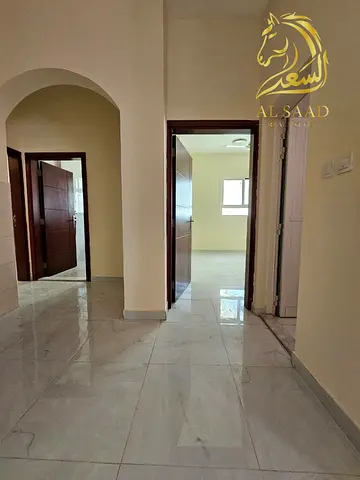 شقة عائلية فاخرة 3 غرف وصالة في العالية  موقع استراتيجي قريب من دبي بسعر لن يتكرر