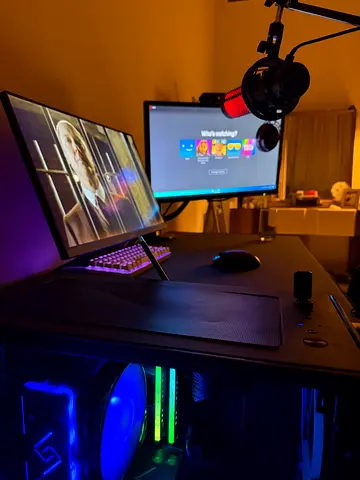 FULL GAMING SETUP DUAL MONITOR EVERYTHING INCLUDED (Negotiable) قابل للتفاوض