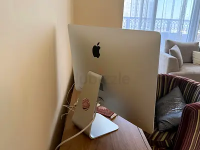 iMac 21.5” (Late 2015) – macOS + Windows (Bootcamp)
