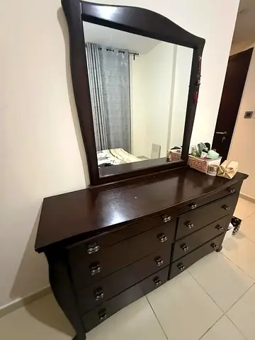 Dressing table