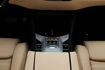 2024 Ferrari PUROSANGUE photo 13