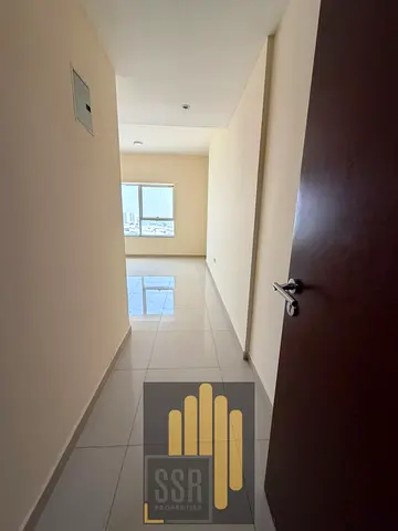 1 MONTH FREE DIRECT ACCESS 2 STADIUM METRO BY BUS 37K/6 CHQ CLOSE 2 F24 RTA BUS STOP DXB-SHJ BORDER