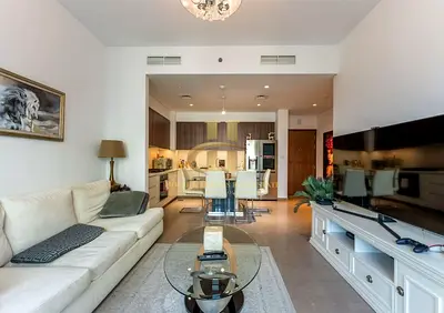Bright Apartment | Prime Location | Ready Now