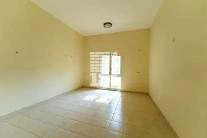 3 Mins Walk to Metro | Vacant | Up to 10% ROI