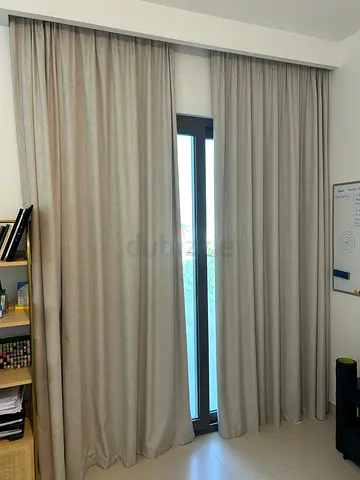 Light-blocking curtains
