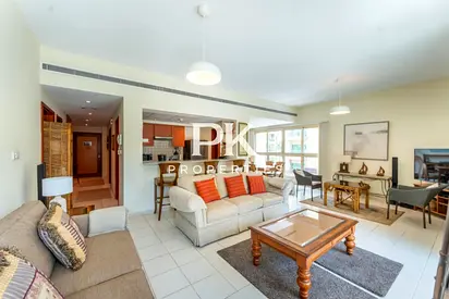 No Commission | All Bills | Spacious 1BR | The Greens