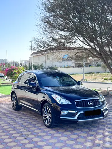 Stunning Infiniti QX50 Luxury 2018 | GCC Specs | Well Maintained