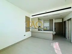 High-Floor 1BR | Downtown City View | Balcony &amp; Jacuzzi Pool | Modern Layout