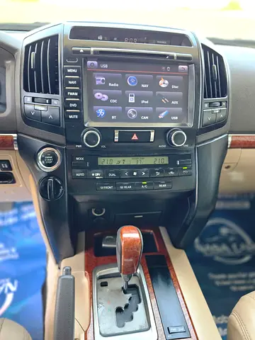 2014 Toyota LAND CRUISER 照片 11