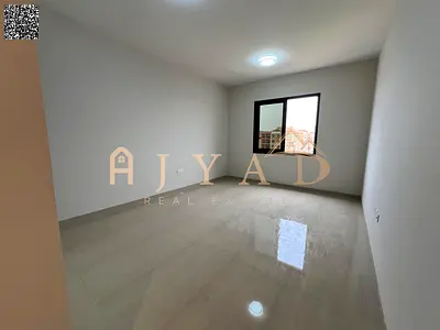 1 month free! Beautiful 1BR apartment for annual rent in Al Alia, Ajman. Master bedroom, built-in wardrobes, central AC, balcony, 2 bathrooms, easy pa