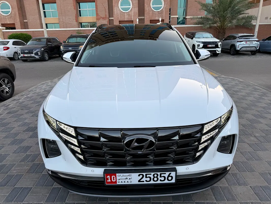 Hyundai Tucson 2024 — photo 1 of 15