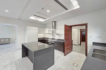 5 Bedroom Villa | Unfurnished | Spacious