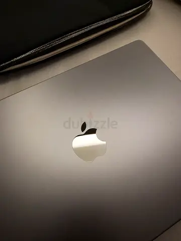 Apple 14-inch MacBook Pro (M5, 24GB, 1TB) - Sealed Box