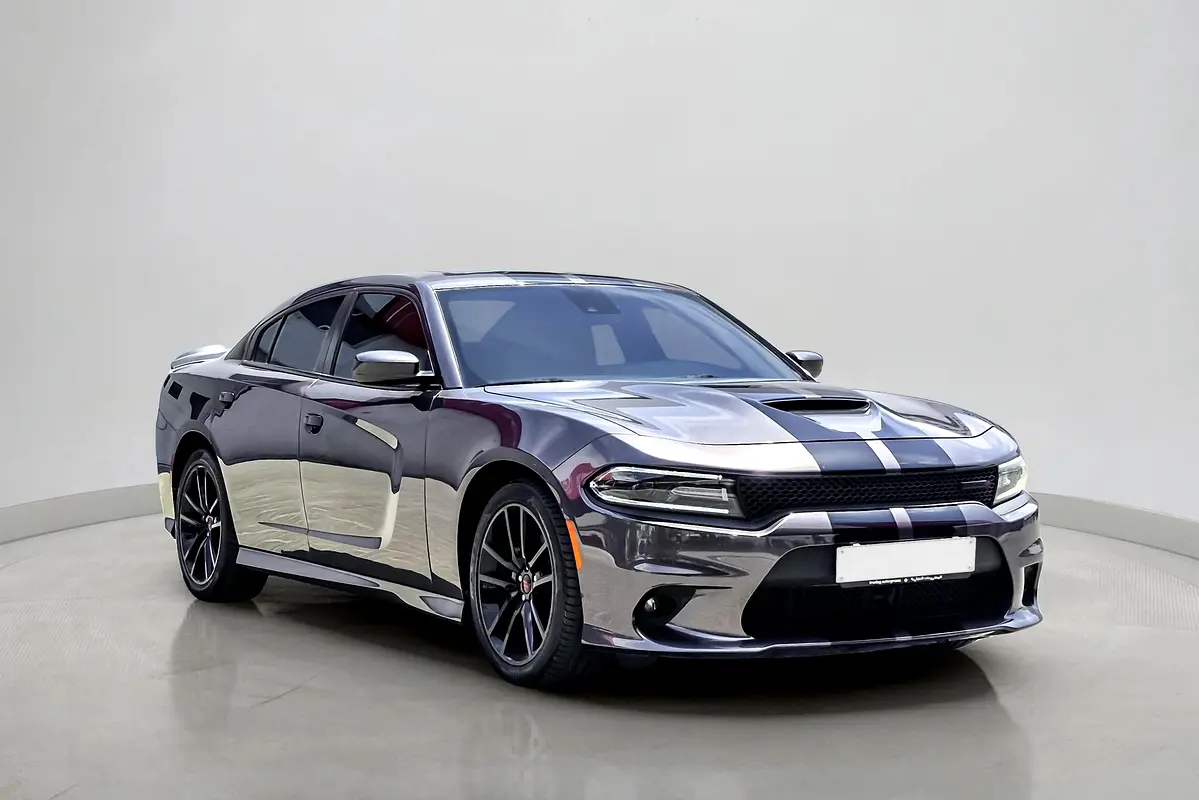 Dodge Charger 2021 — photo 1 of 14