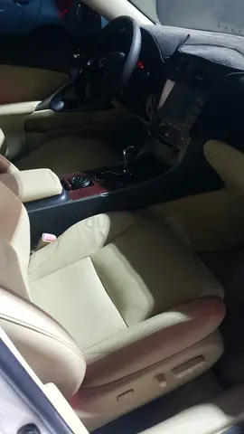 Lexus IS 300, 2007, GCC Specs - Reliable and Well-Maintained 1 year insurance 1 year car license.