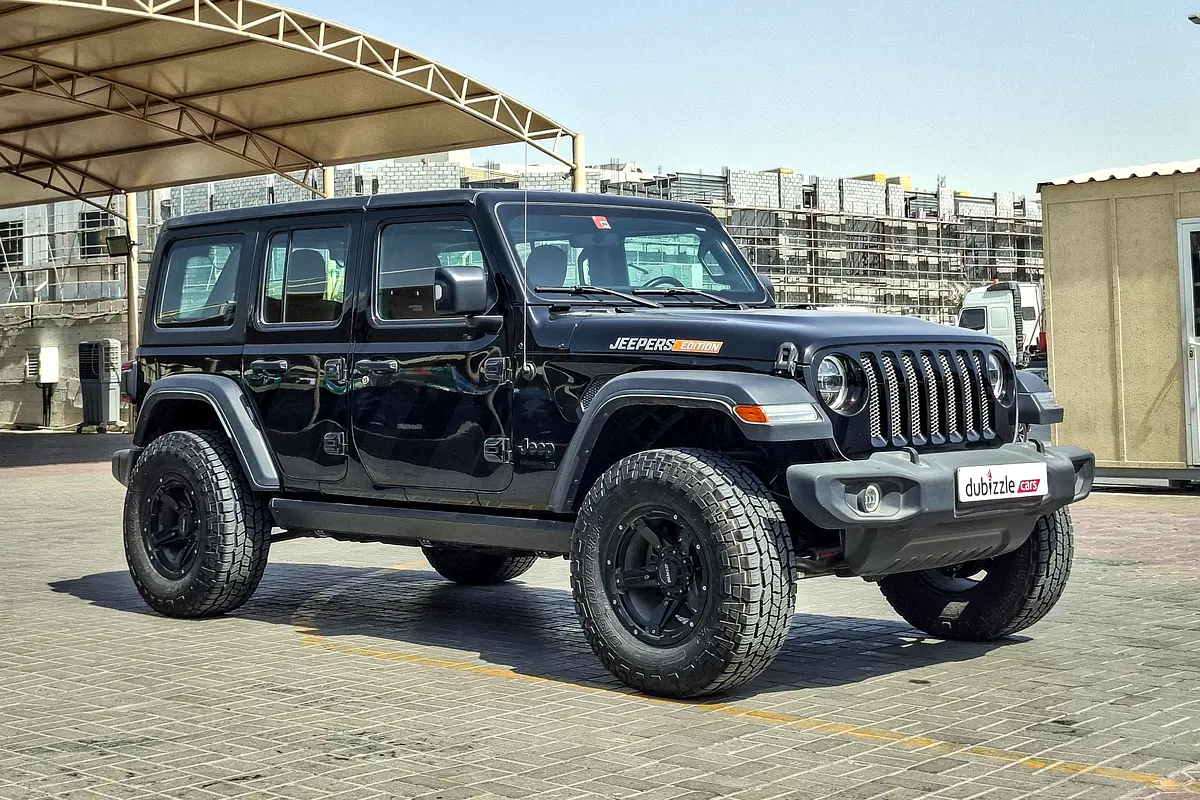Jeep Wrangler Unlimited 2022 — photo 1 of 14