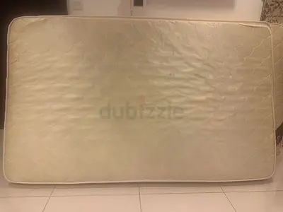 Used single mattress in clean condition Medicated 120x200