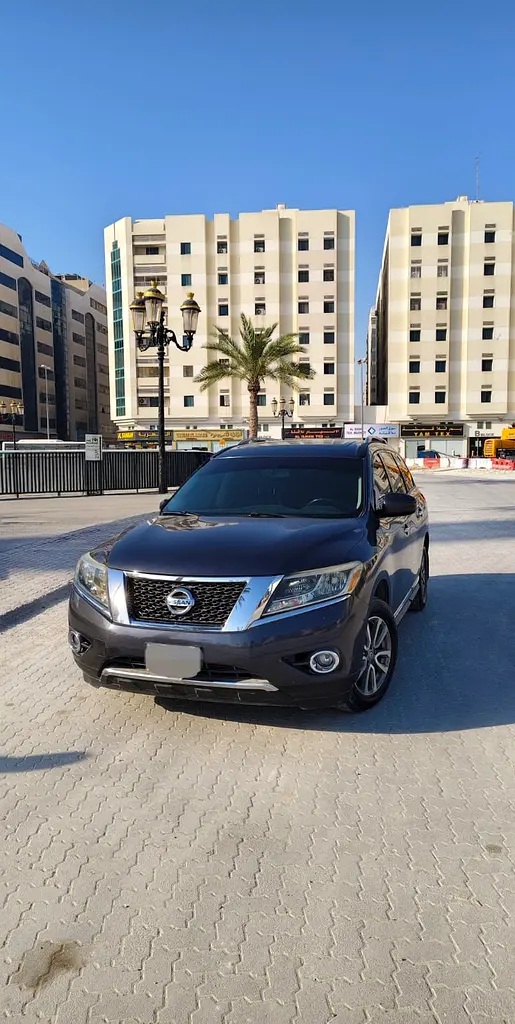 Nissan Pathfinder 2014 — photo 1 of 16