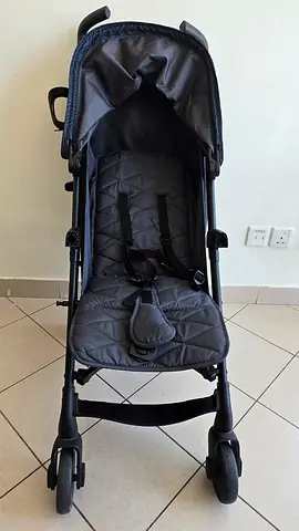 Lightweight single baby stroller - good condition